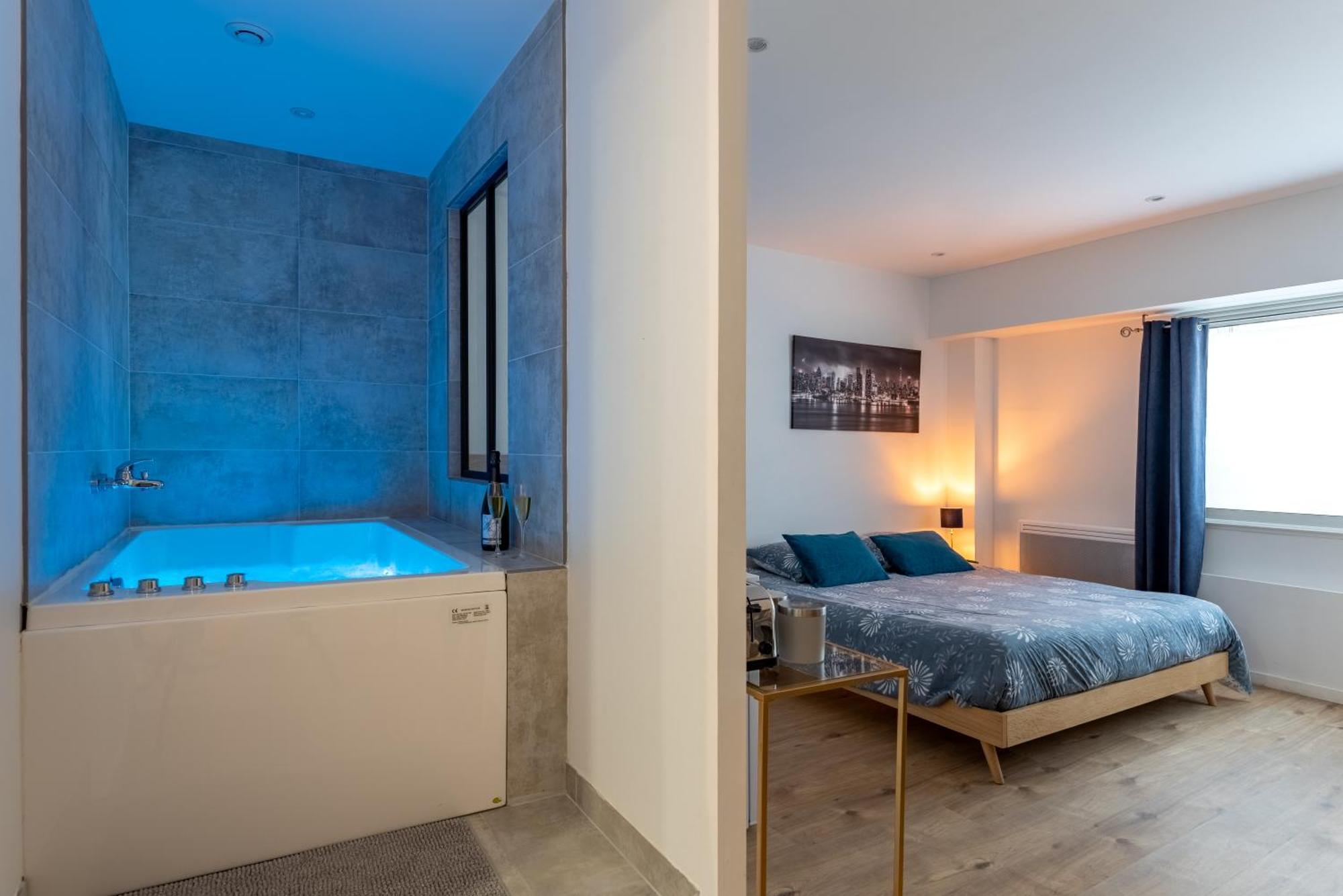 Le Fruit Defendu "Love Room" Jacuzzi Centre Ville Rouen Exterior photo